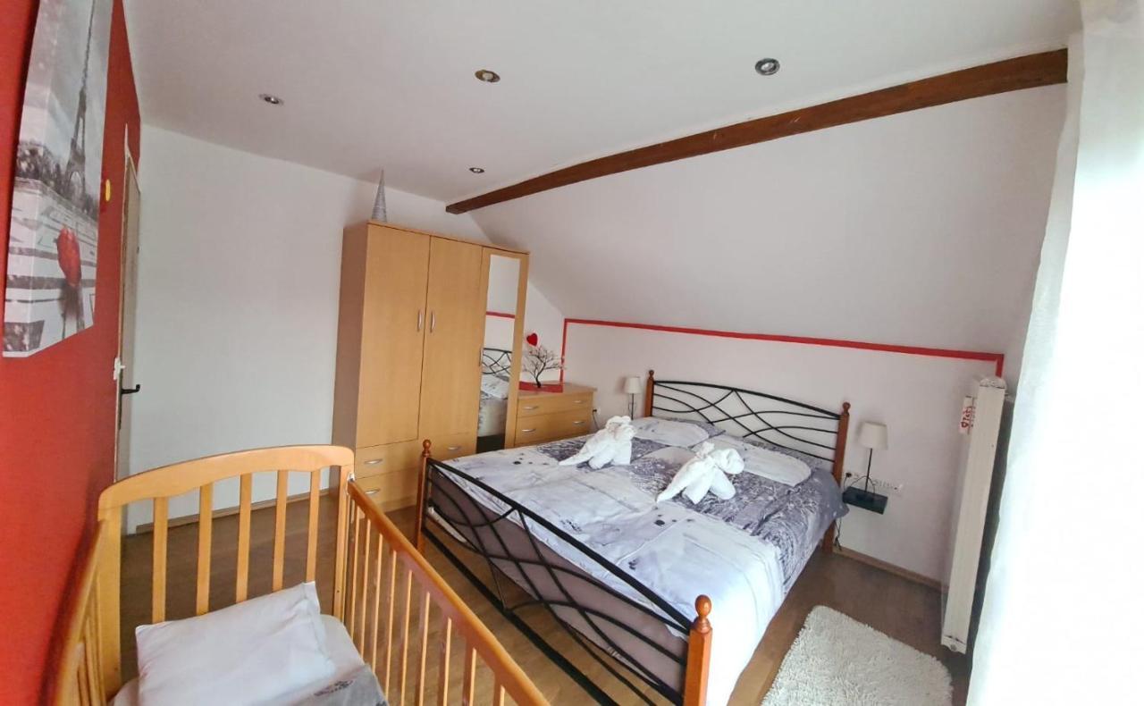 Apartman Patricia Apartamento Fužine Exterior foto